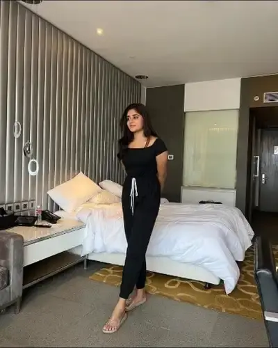 Call Girls Service in Basdehra